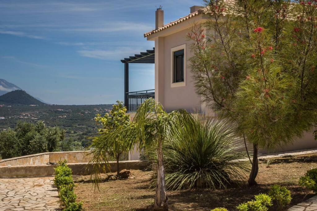 Peaceful House With An Awesome View Holiday home *